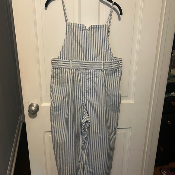 Free People Pants - Free People backless overalls. No wear M/L